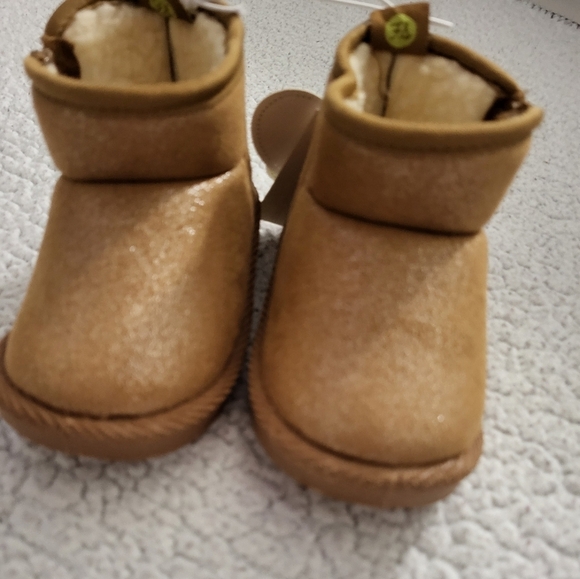 Other - Cozy Tan Kids Boots 5T
